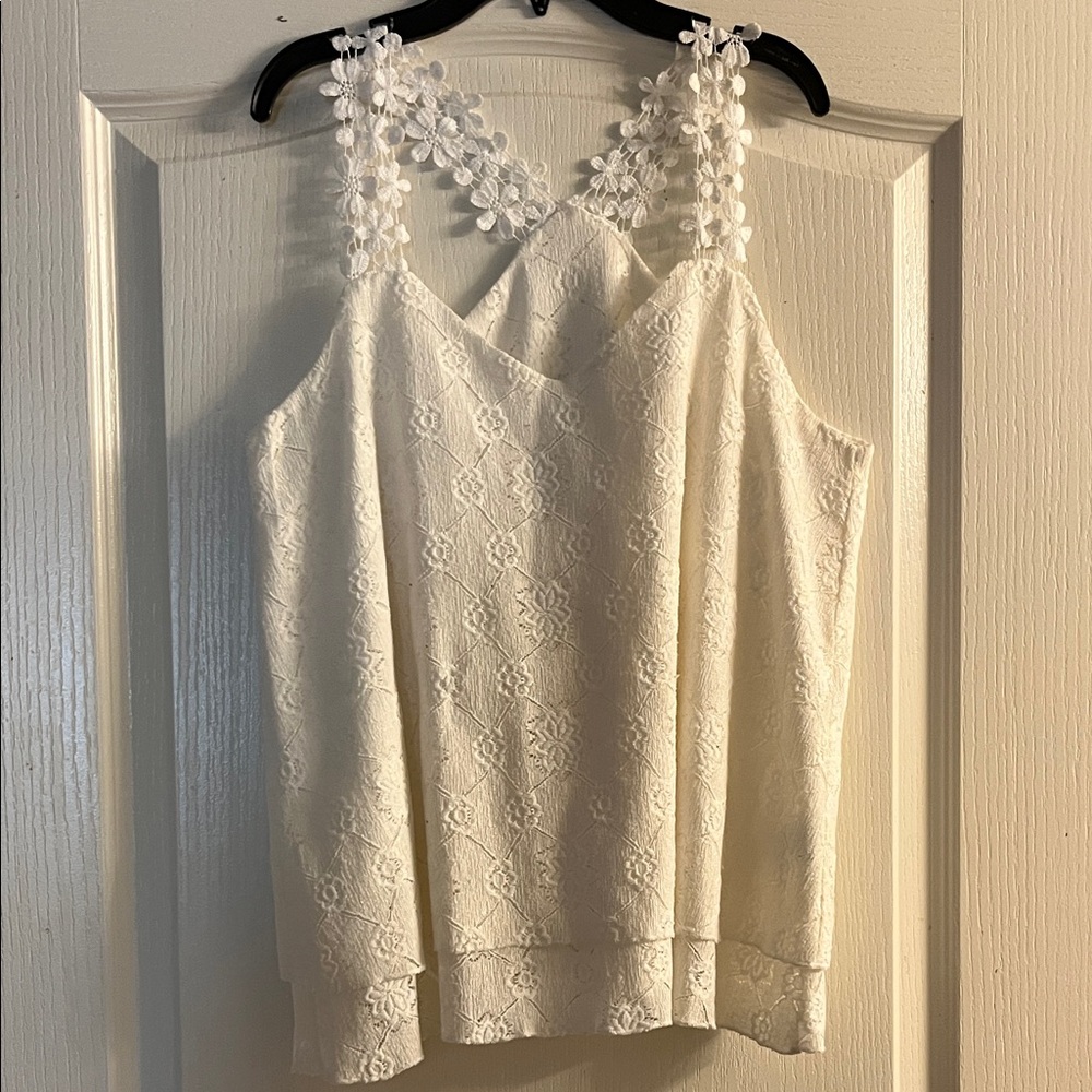Emery Rose Elegant Cream colored Lace Women's Top